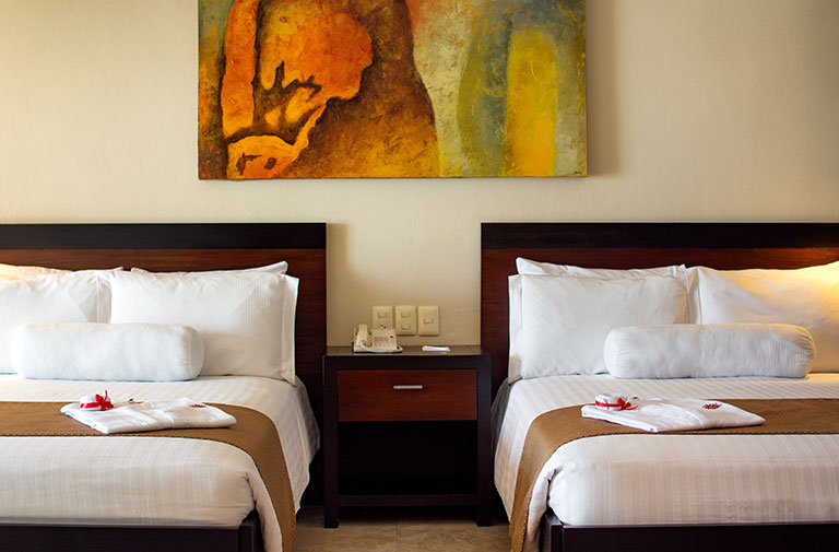 Sunset World – Resorts – Sunset Royal Beach Resort | Bedroom Two Dos Camas Habitación