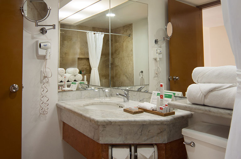 Sunset-Royal-Deluxe-Bano